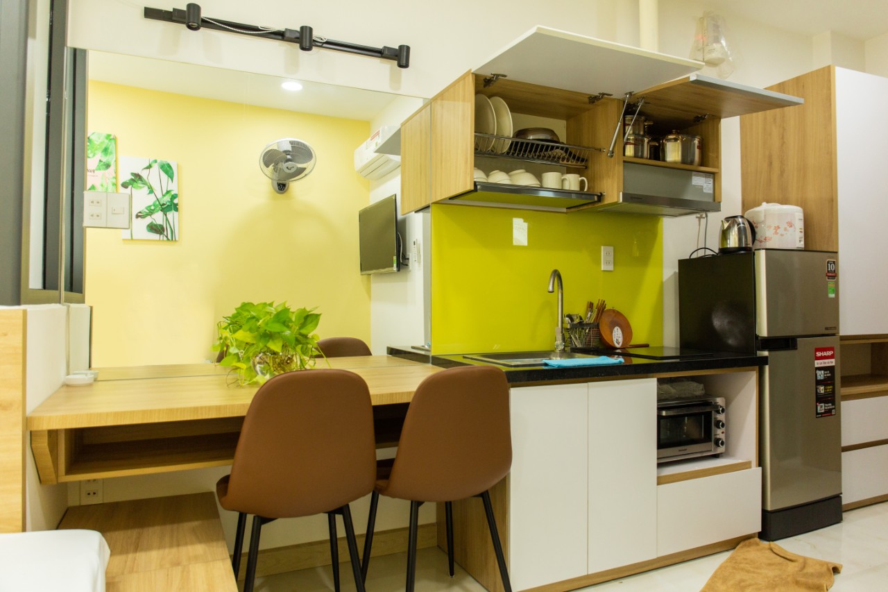  Duy Tan- Window Studio Apartment