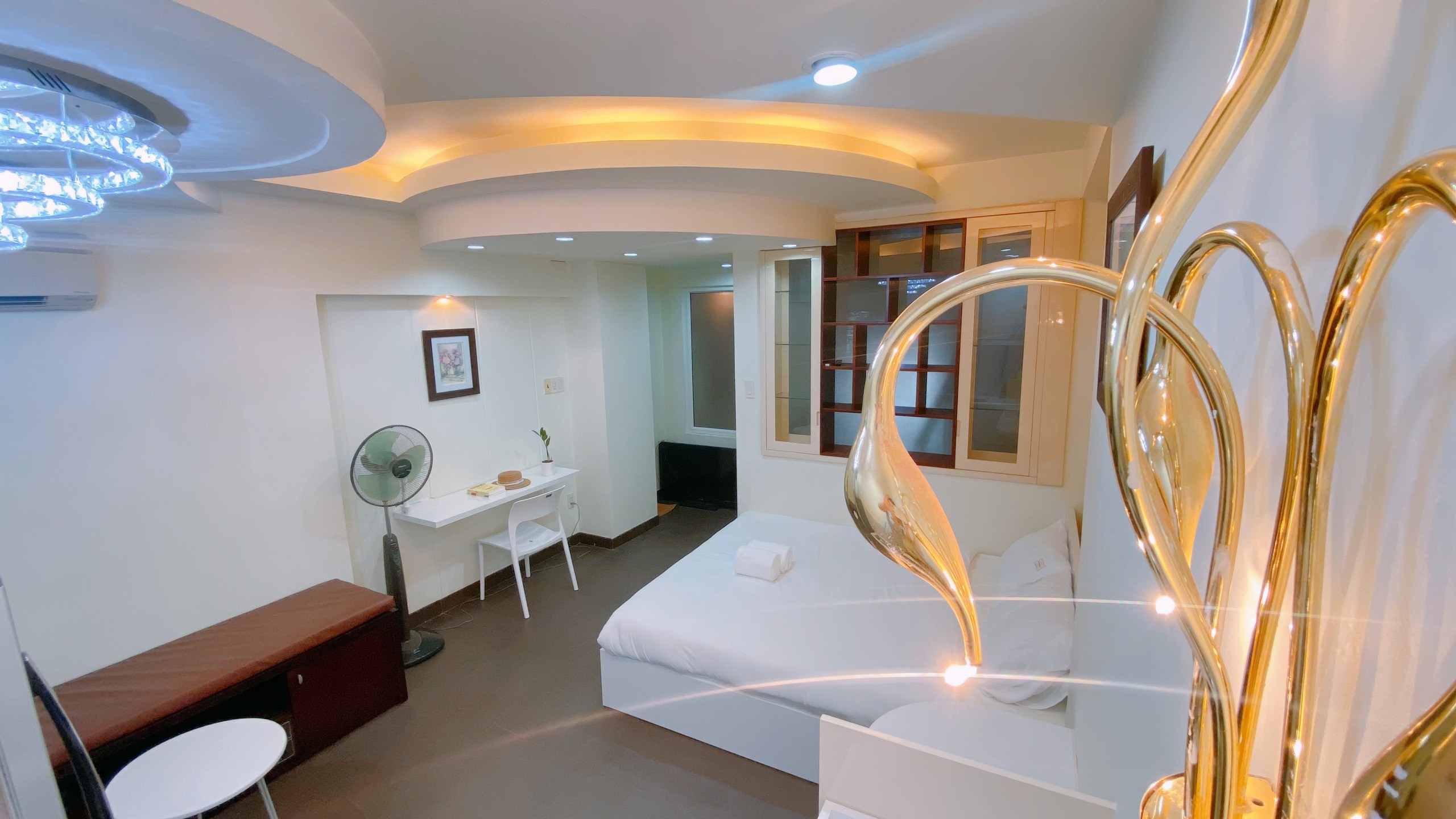  XVNT- Luxury Window Studio