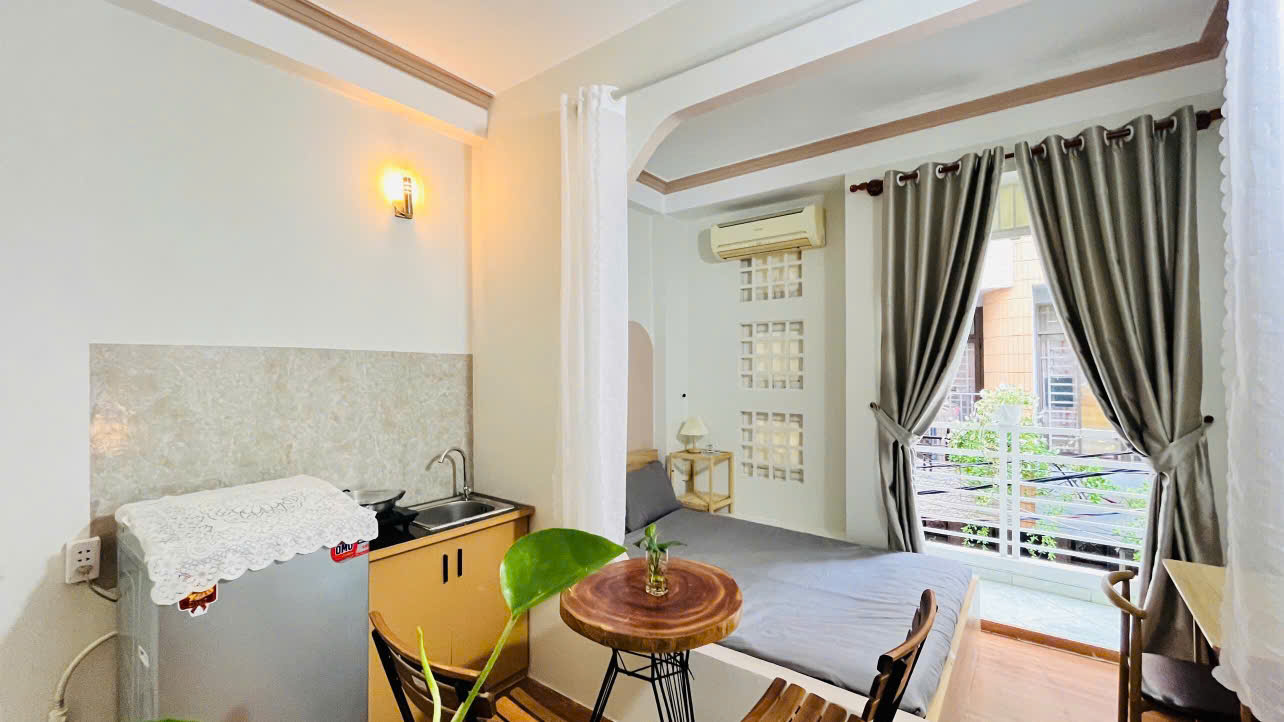  Nguyen Cong Hoan- Balcony Studio Apartment